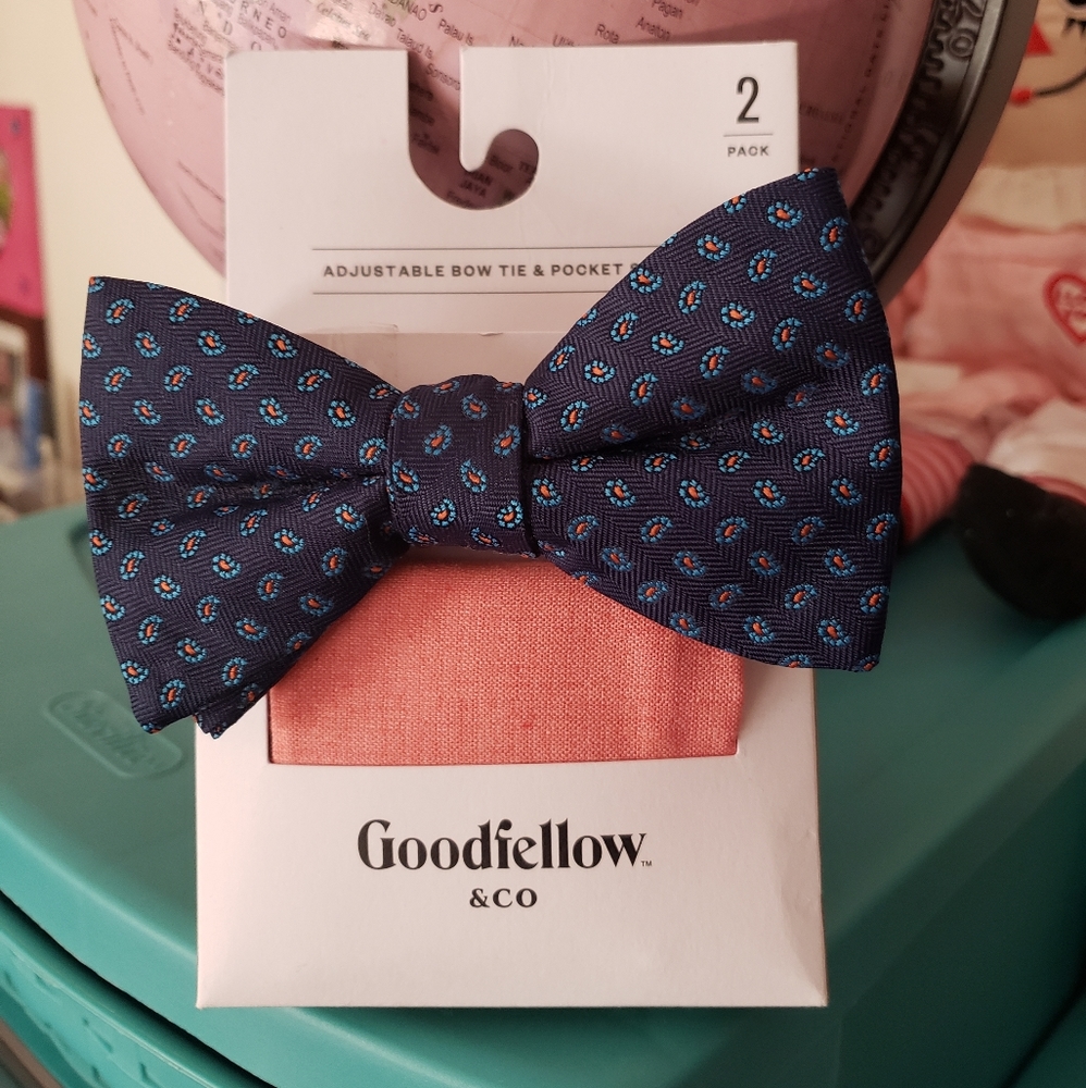 Bow tie